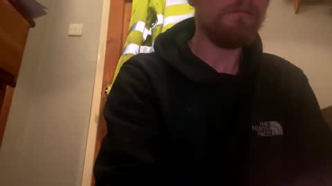 lukeeeeey96 online show from December 17, 12:45 am