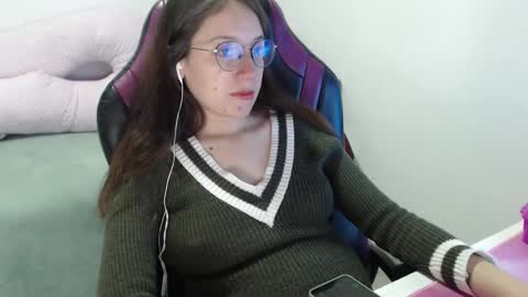 Vicky online show from December 6, 12:51 am