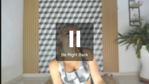 lulu__cute1 online show from December 18, 12:06 am