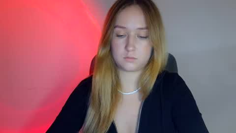 Lulu Baby18 online show from October 29, 7:25 pm