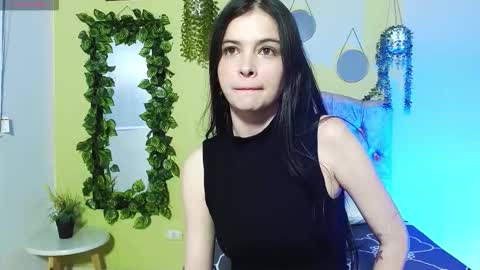 Snapshot of lulu_cm chatting on October 2, 5:39 am lulu_cm online show from October 2, 5:39 am