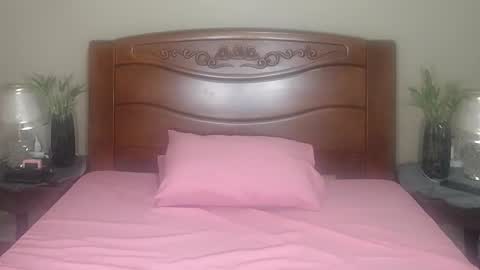 lulu_wild online show from October 29, 11:34 am