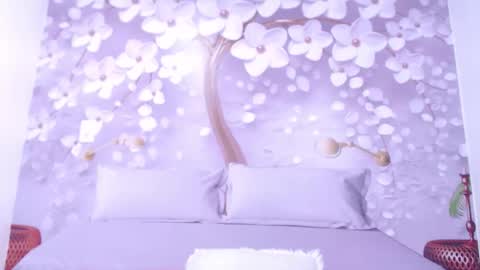 LULU online show from September 25, 9:55 pm