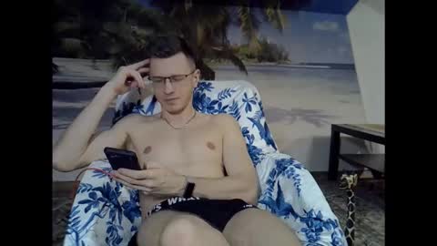 Andrew independent model 2000-0000 CET daily online show from January 17, 9:45 pm