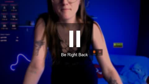 Snapshot of luna_berryy chatting on February 13, 2:45 am luna_berryy online show from February 13, 2:45 am
