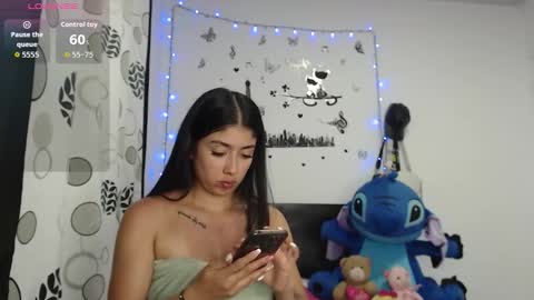 Luna charlotte95 online show from December 23, 3:13 am