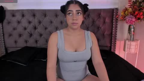 luna_cute14 online show from April 14, 9:29 pm