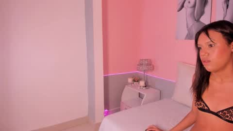 luna_diaz1 online show from February 12, 8:56 pm