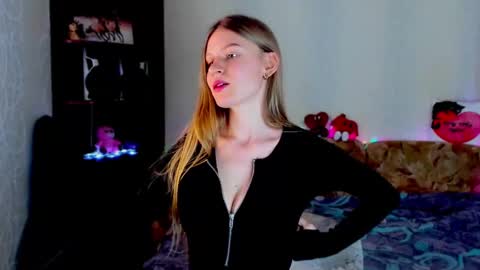 Snapshot of luna_evan chatting on February 11, 10:36 am luna_evan online show from February 11, 10:36 am