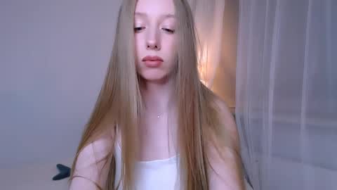 Luna online show from April 10, 11:09 pm