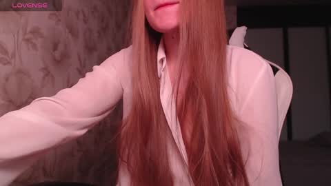 Snapshot of luna_loveisgood chatting on January 20, 7:25 am Luna online show from January 20, 7:25 am