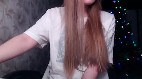 Snapshot of luna_loveisgood chatting on December 24, 10:44 am Luna online show from December 24, 10:44 am