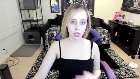 Luna online show from March 27, 9:27 pm