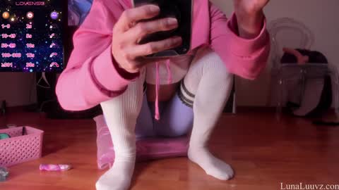 Luna Luuvz online show from September 22, 6:17 am