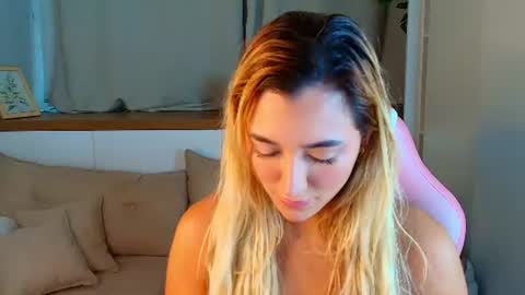 Luna online show from July 3, 7:18 pm