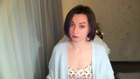 lunaa_bluee online show from May 12, 7:34 pm