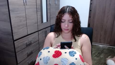 lunaa_sub online show from January 17, 9:23 pm