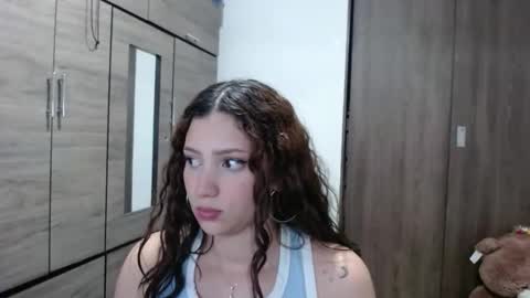 lunaa_sub online show from March 1, 6:12 pm