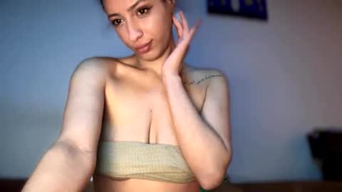 BabyLunawithDaddy online show from December 2, 1:18 am