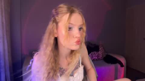 Britney online show from September 13, 4:09 pm