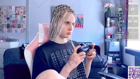 Britney online show from May 17, 10:57 am