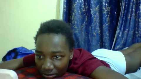 lunah_kitty online show from May 17, 3:21 pm