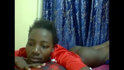 lunah_kitty online show from April 29, 9:41 pm