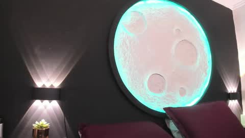 lunamisteriosa_ online show from December 2, 11:30 am