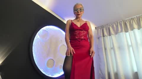 lunamisteriosa_ online show from November 15, 12:07 pm