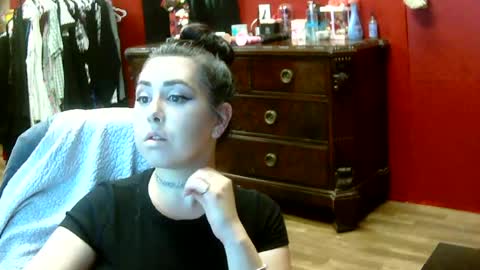 Eva online show from June 14, 8:11 pm