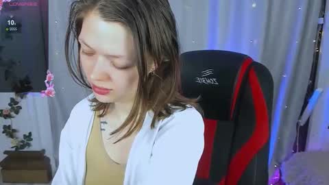 Lily online show from October 15, 5:32 am