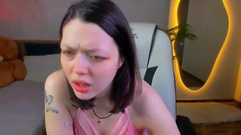 Lily online show from March 11, 6:16 am