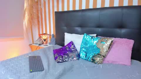 Luna Toledo online show from December 20, 1:29 pm