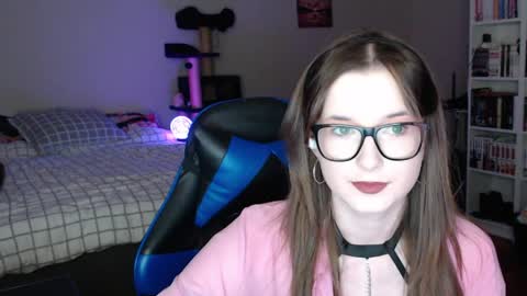 LunaXcherry online show from March 31, 6:41 pm