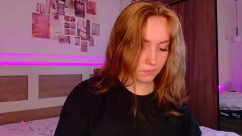 Alena online show from June 25, 5:12 am