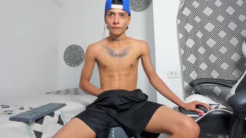 lunay_bigcock420 online show from October 15, 10:16 am