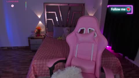 LUNA ROSE online show from February 27, 5:11 am