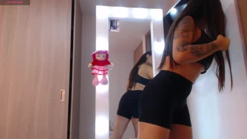 Lupita online show from April 14, 6:22 pm