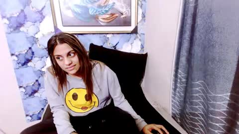luscious_lexy online show from June 18, 5:24 am