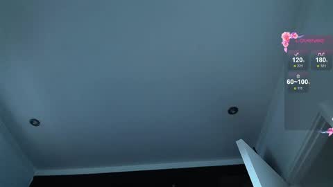 lusciouslipsxx online show from May 10, 5:03 am