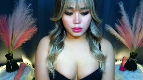 lust online show from September 15, 5:20 am