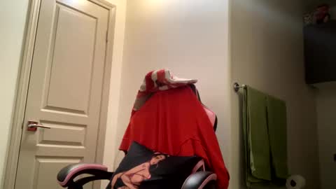 LOLA online show from December 12, 4:37 am