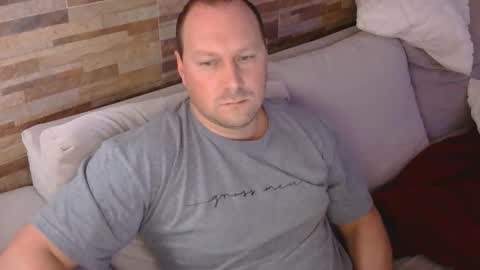 lustonfan online show from May 6, 11:49 am
