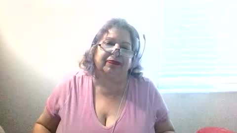lustyNbusty online show from October 29, 7:25 pm