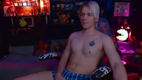 Snapshot of lustymatt chatting on October 11, 8:08 am lustymatt online show from October 11, 8:08 am