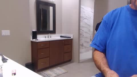 luv_missle online show from March 12, 6:18 am