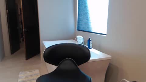 luv_missle online show from March 9, 7:59 pm