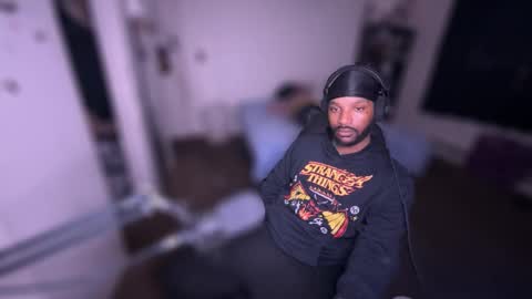 luverboi online show from November 11, 9:06 pm