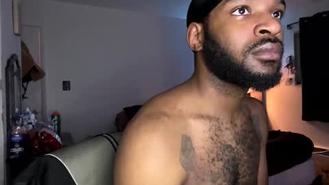 luverboi online show from January 8, 2:03 am