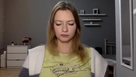 Millie online show from October 29, 3:47 pm